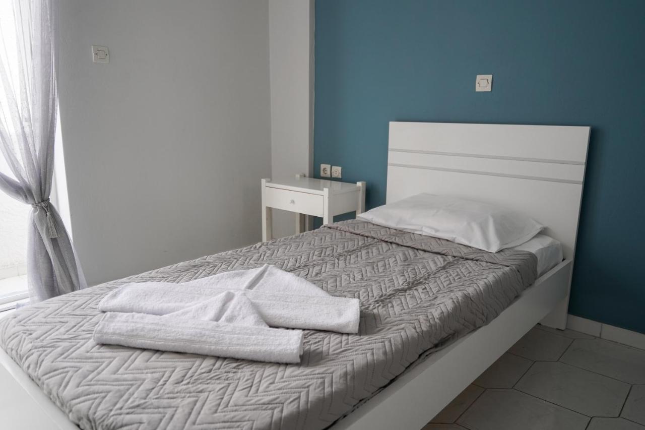 Amvrosia Apartments Мастрихари Екстериор снимка