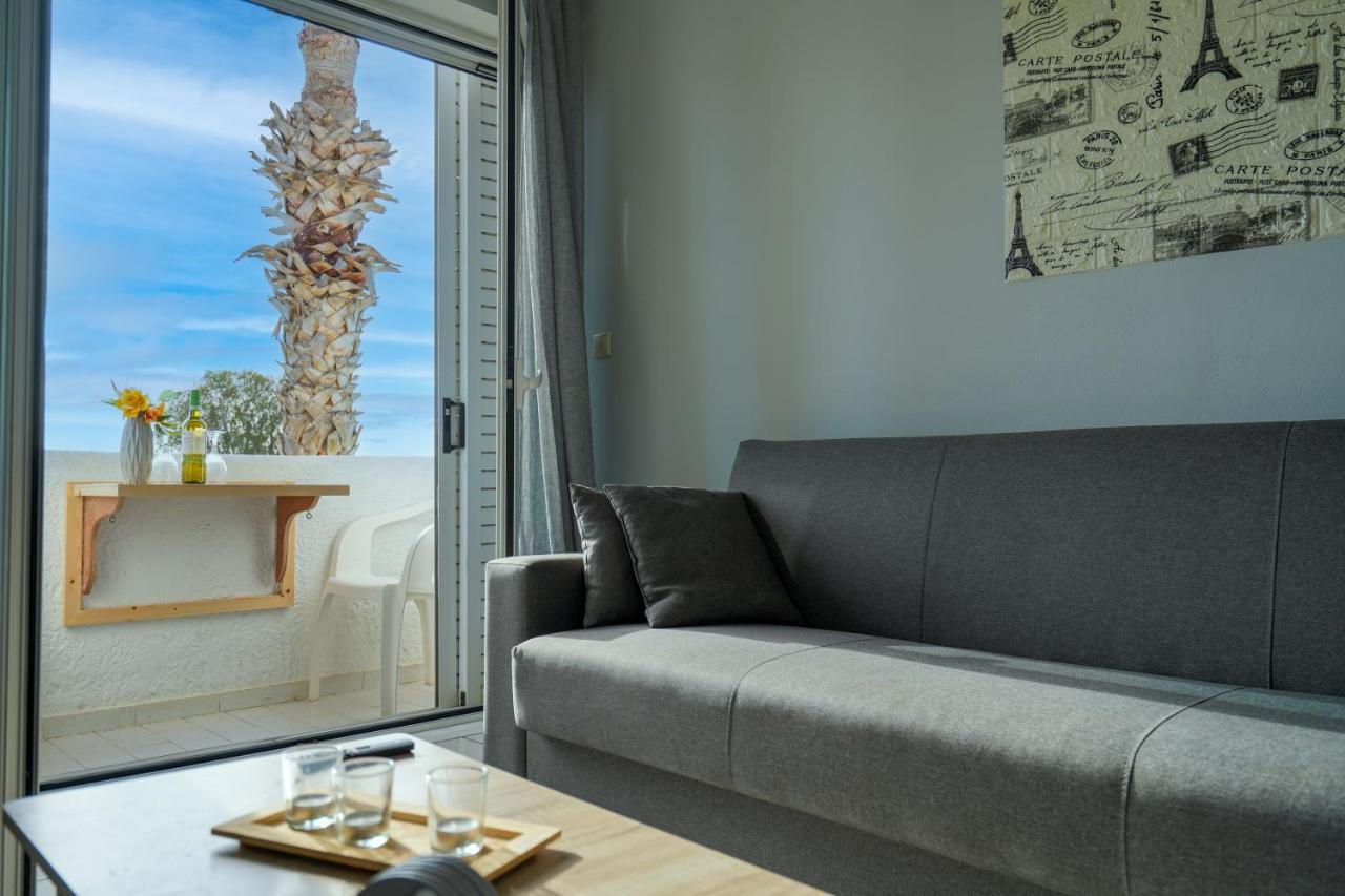Amvrosia Apartments Мастрихари Екстериор снимка